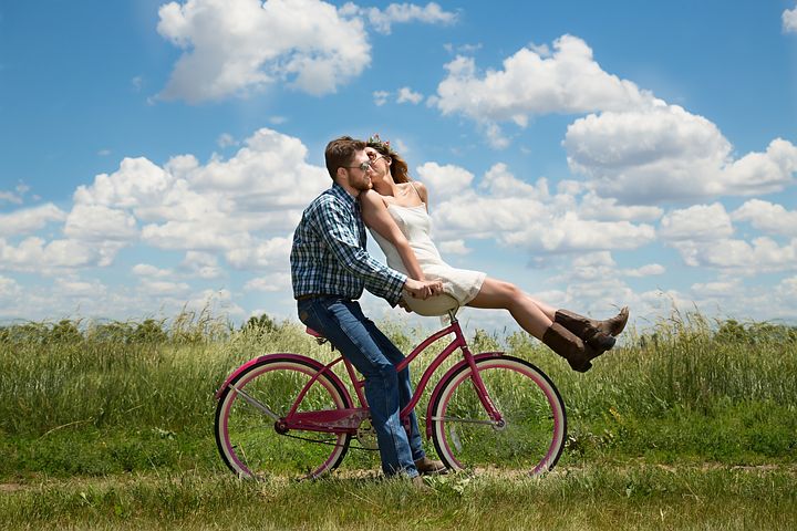 マンネリ ラブラブ 彼女と半年間付き合ってみて思うことを感情のままに書いてみた マッチングアプリwithで彼女を作った元大学生の物語